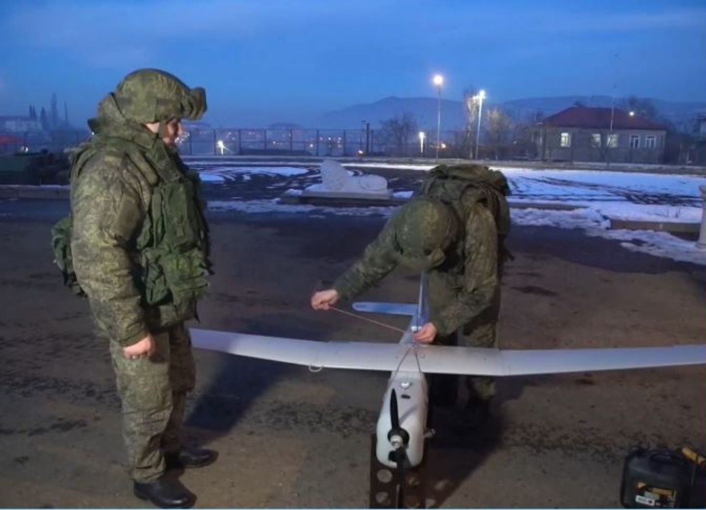 Военнослужащие РФ готовятся к работе в совместном Российско-Турецком центре в Карабахе - ФОТО