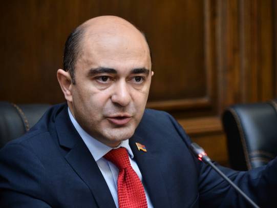 Армянский депутат: Внеочередные парламентские выборы пройдут в июне