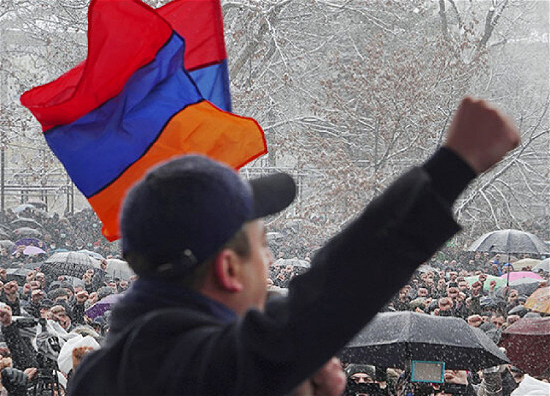 Политолог об антироссийских тенденциях в Армении, подогреваемых оппозицией