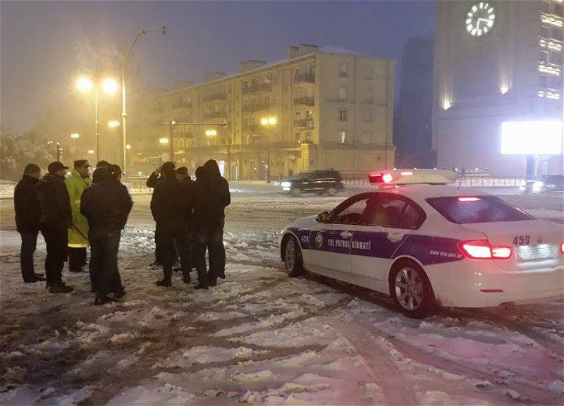 Дорожная полиция предупредила водителей в связи с ожидаемым снегопадом