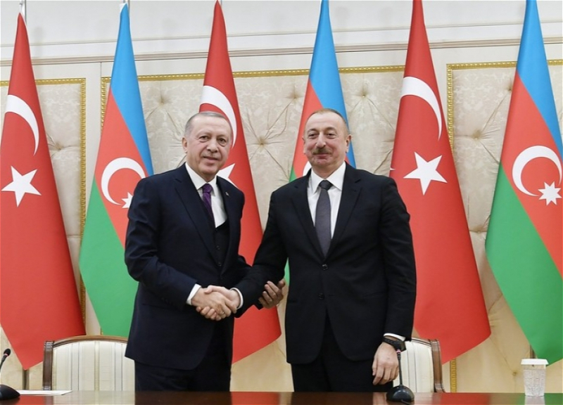 Ильхам Алиев поздравил Реджепа Тайипа Эрдогана с днем рождения