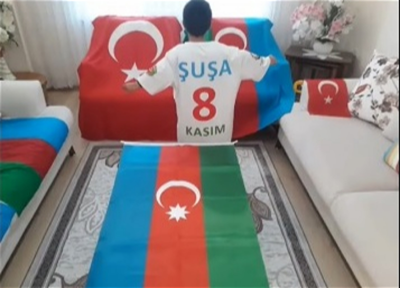 Турецкий мальчик получил подарок от МВД Азербайджана – ВИДЕО