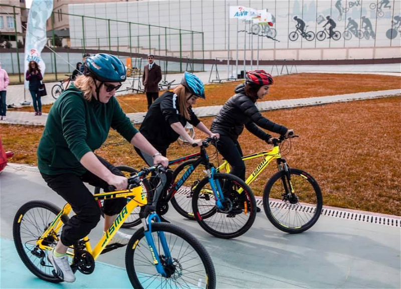 В Баку в преддверии 8 Марта пройдет велотур для женщин – успей записаться заранее! – ФОТО