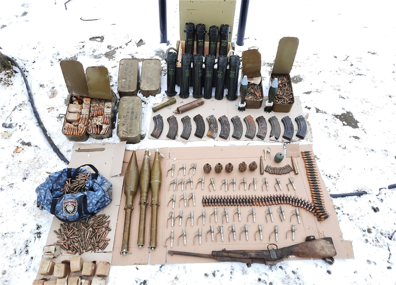 В Шуше обнаружены боеприпасы, брошенные армянской армией при бегстве - ФОТО