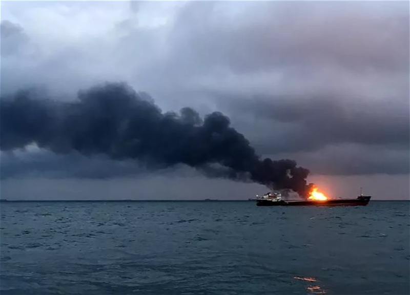 Пожар на горевшем в Баку судне потушен - ВИДЕО – ОБНОВЛЕНО