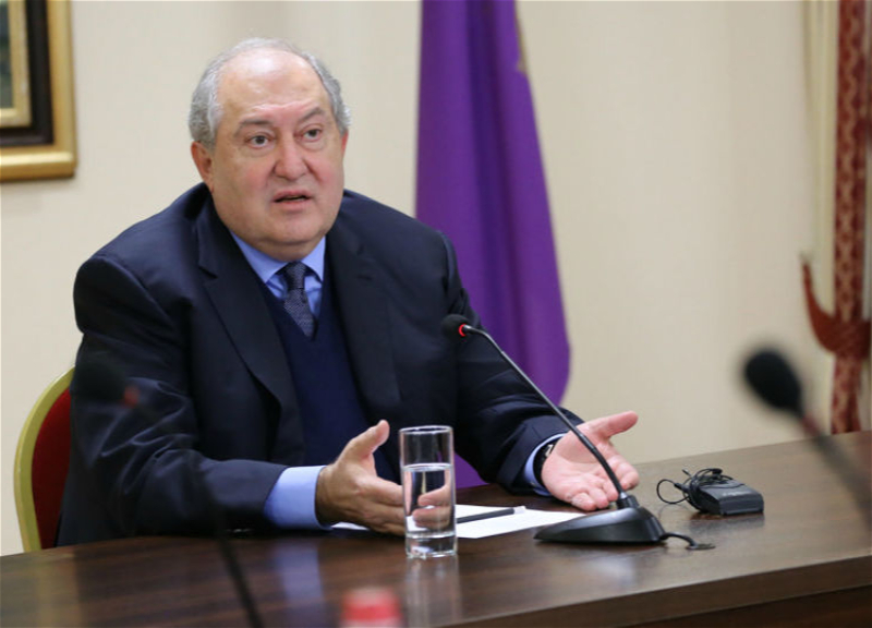 Президент Армении вернул Пашиняну ходатайство о назначении главы Генштаба