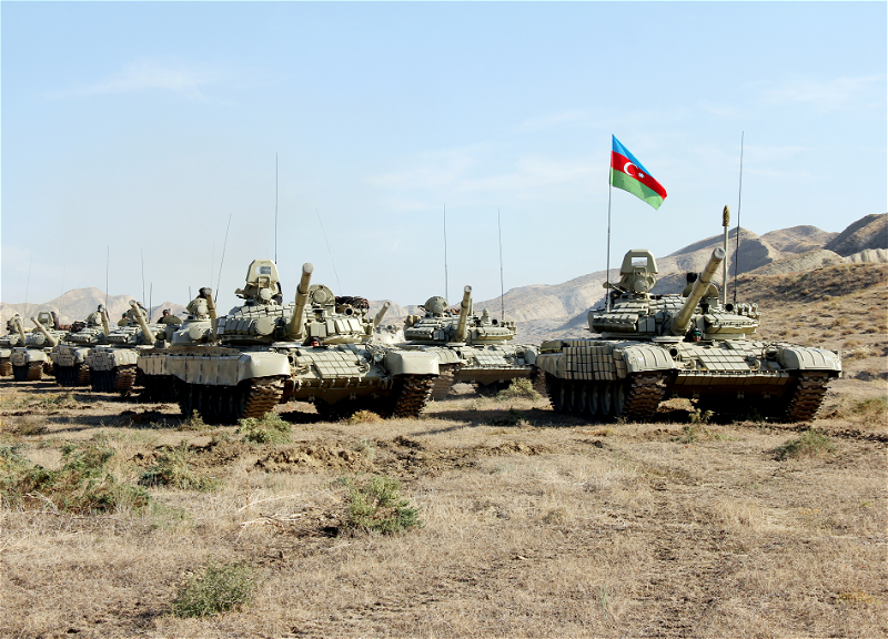 Министерство обороны: Ни один азербайджанский танк не достался противнику
