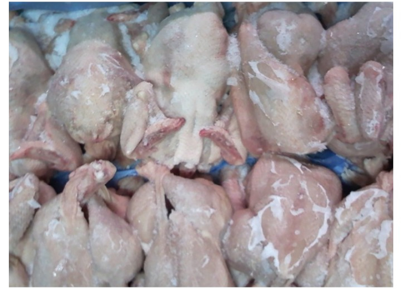 Импортируемое в Азербайджан из Беларуси куриное мясо оказалось непригодным к употреблению