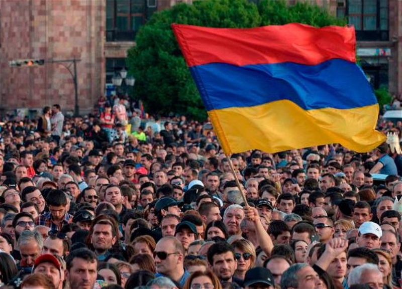 Население армении на сегодня. Население Армении. Ереван население. Население Армении сокращается. Колумбия Armenia население.