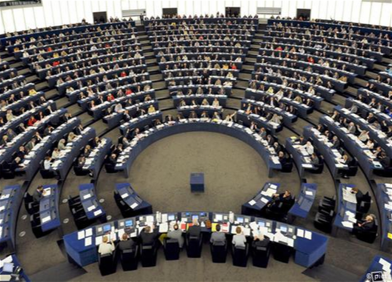 Европарламент в роли старьевщика. Почему в резолюции по Сирии упоминается Карабах?