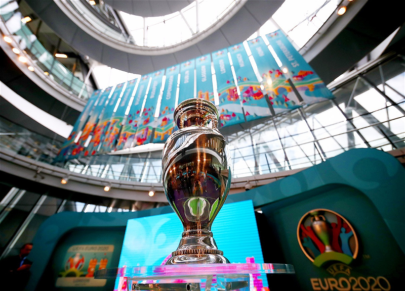 Италия предлагает пускать фанатов на матчи Евро-2020 только после сдачи теста на COVID-19