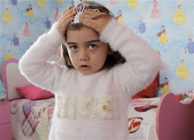 Как сегодня живет маленькая Хадиджа, потерявшая родителей при ракетном обстреле Гянджи? – ВИДЕО