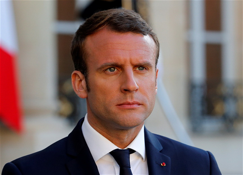 Макрон объявил о расширении действия карантина на все регионы Франции