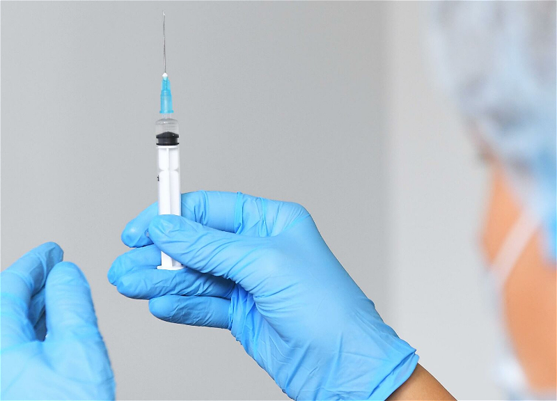 Китай безвозмездно отправит в Азербайджан 150 тысяч доз вакцины