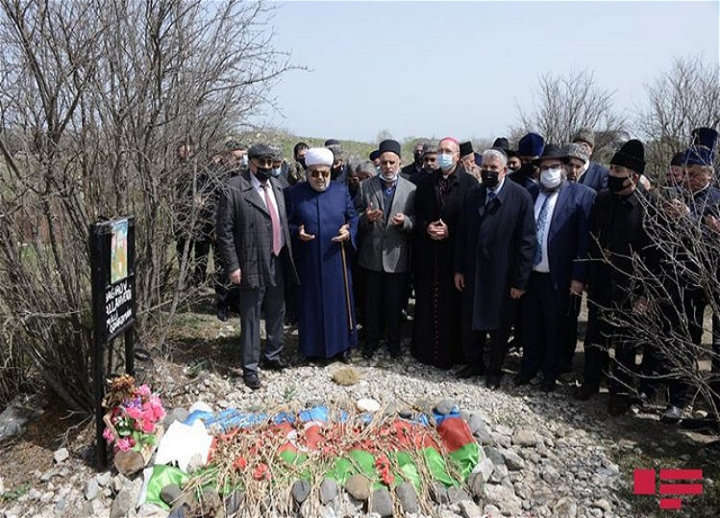 Allahşükür Paşazadə və dini konfessiyaların rəhbərləri Ağdamda Şəhidlər Xiyabanını ziyarət ediblər – FOTO