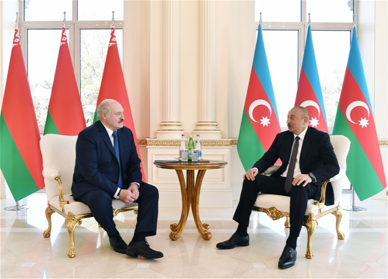 Александр Лукашенко предложил помощь Беларуси в восстановлении Карабаха