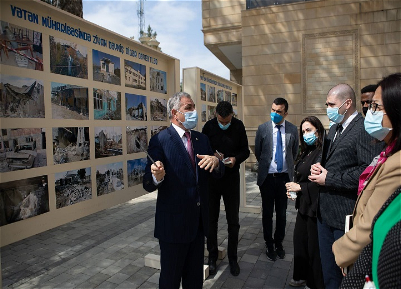 BMT-nin ofisi Azərbaycanda humanitar fəaliyyəti dəstəkləmək üçün 2 milyon ABŞ dolları ayırıb - FOTO