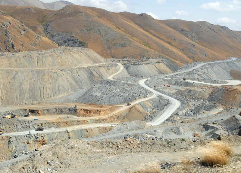 Незаконная золотодобыча на руднике Сотк в Армении: доходы падают, рабочие бастуют – ФОТО