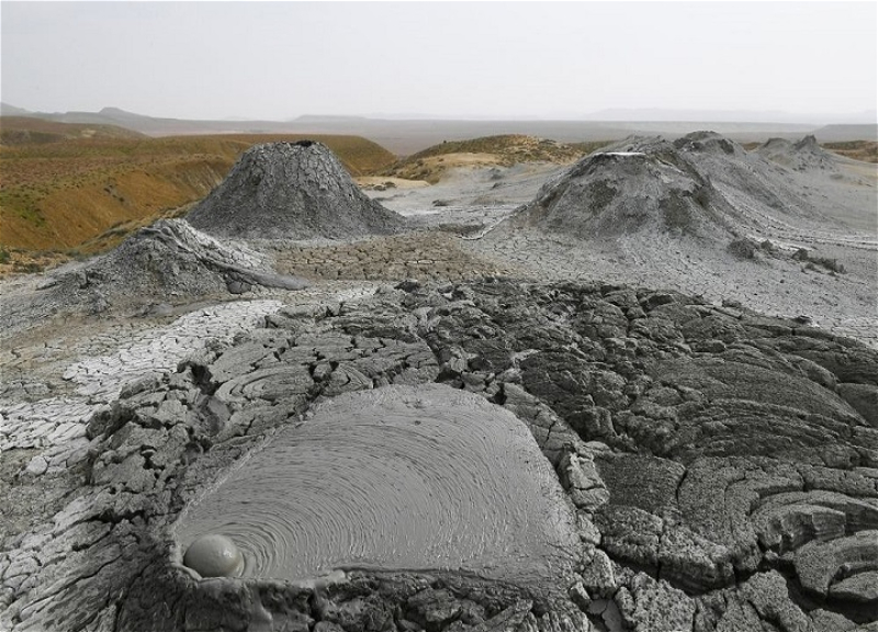 Palçıq Vulkanları Turizm Kompleksinin binası krater formasında olacaq