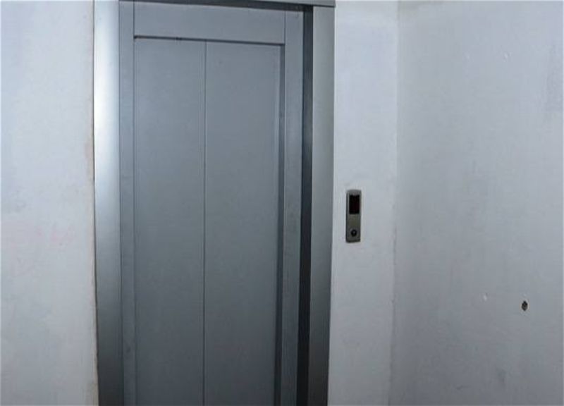 В бакинских домах устанавливают немецкие лифты - ФОТО