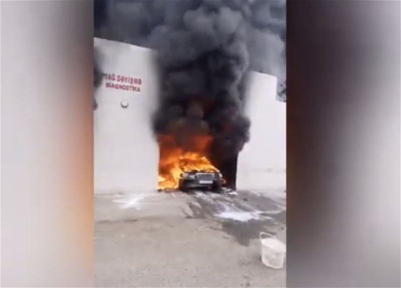 Так сотрудники МЧС борются с пожарами в Баку - ВИДЕО