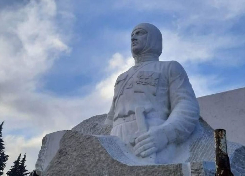 Памятник пособнику нацистов в Карабахе: Россия должна сказать свое веское слово