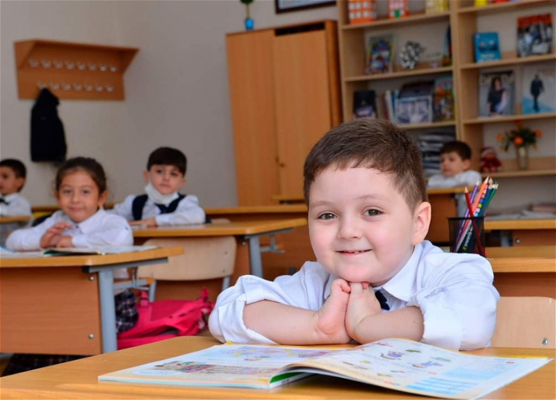 Министр образования назвал число зачисленных в I класс учащихся в Азербайджане
