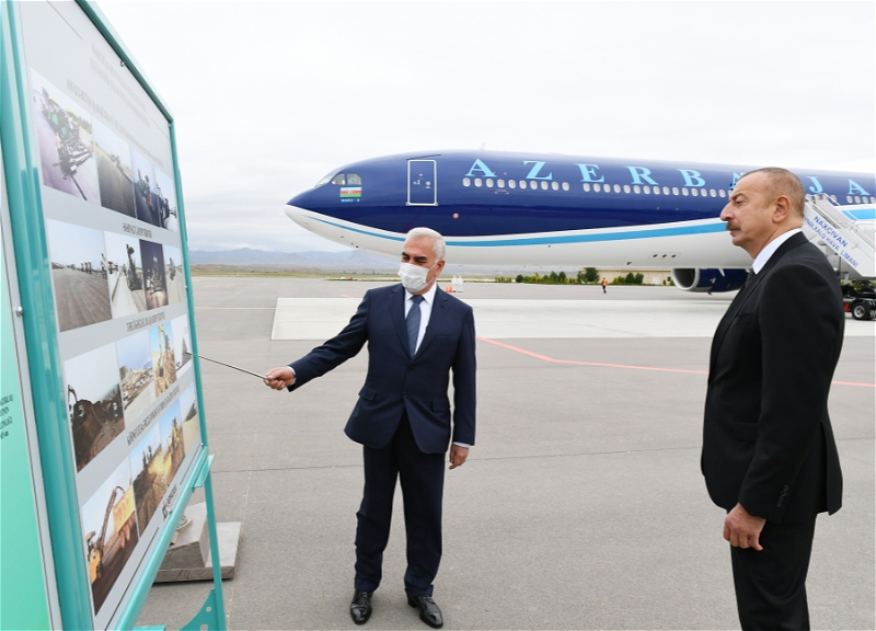 Ильхам Алиев принял участие в презентации новой взлетно-посадочной полосы в Нахчыванском аэропорту - ФОТО