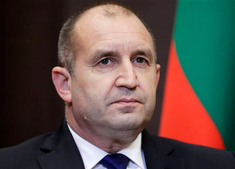 Президент Болгарии распустил парламент и назначил новые выборы