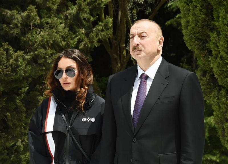 Ильхам Алиев и Мехрибан Алиева выразили Президенту Татарстана соболезнования в связи с гибелью детей в школе в Казани