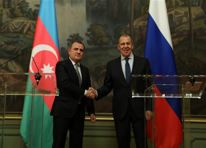 В Баку проходит встреча глав МИД Азербайджана и России - ВИДЕО