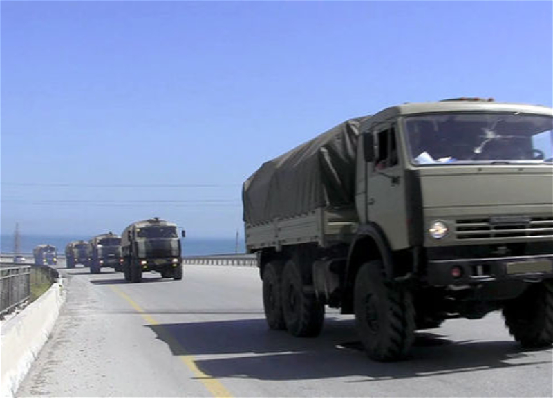 Привлеченные к учениям азербайджанские войска выдвигаются в районы оперативного назначения - ВИДЕО