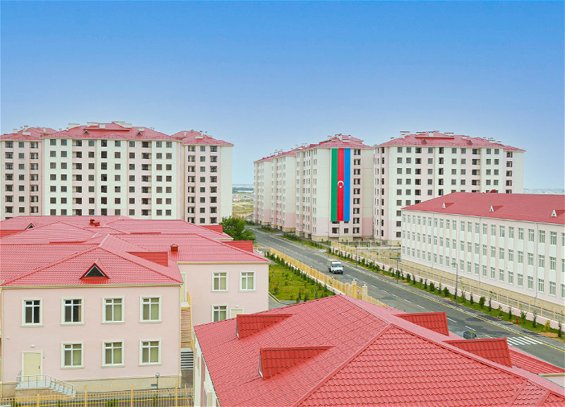 Семьям шехидов и инвалидам войны предоставлено еще 50 квартир в Сабунчинском районе Баку - ФОТО