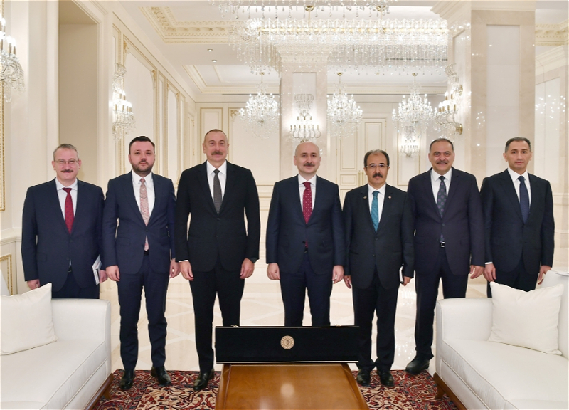 Президент Ильхам Алиев принял делегацию во главе с министром транспорта и инфраструктуры Турции - ФОТО - ВИДЕО