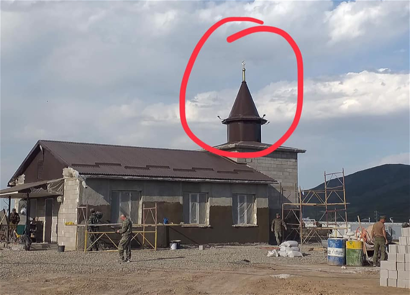 В Армении истерика: Около аэропорта Ходжалы построена мечеть - ФОТО