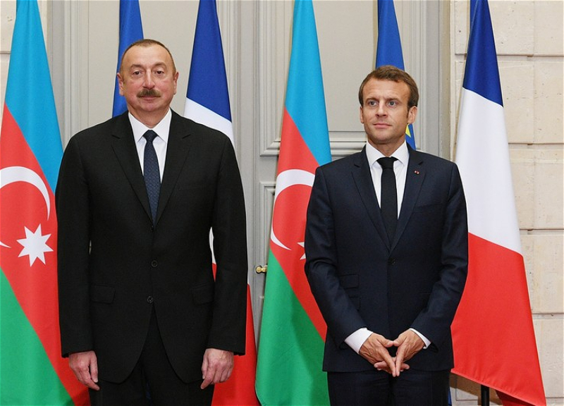 Эммануэль Макрон направил послание Президенту Азербайджана Ильхаму Алиеву