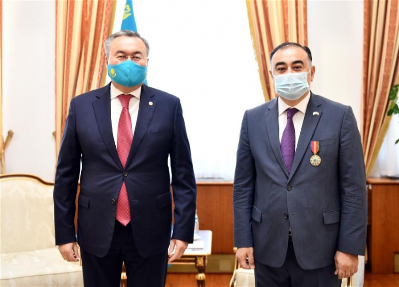 Посол Азербайджана в Казахстане награжден орденом «Дружба» - ФОТО