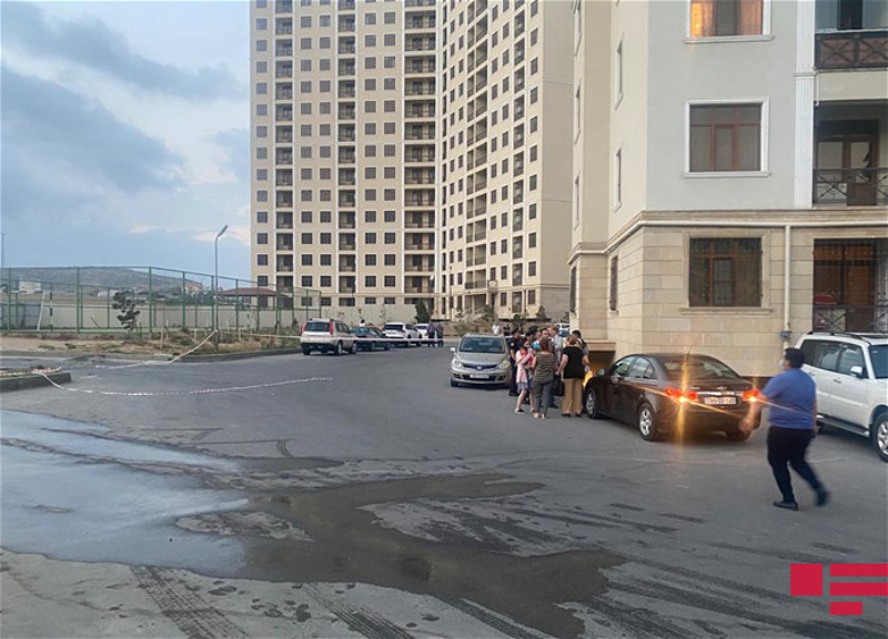 Трагический случай в Баку - ребенок упал с 16-го этажа «Здания журналистов» - ФОТО