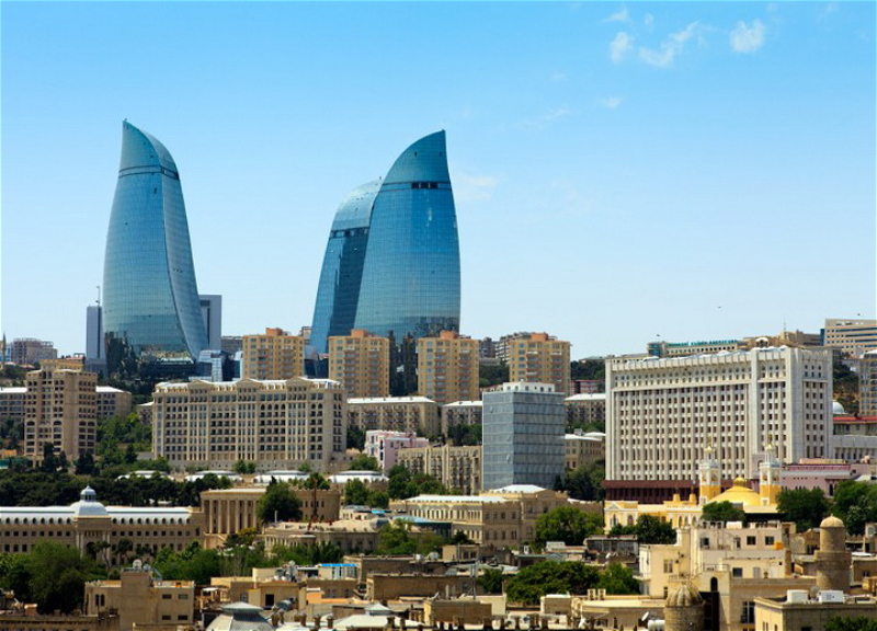 Во вторник в Баку жарко