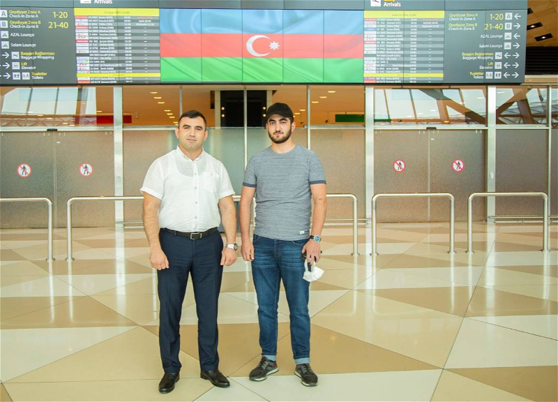 Türkiyəyə göndərilən daha 4 qazimiz sağalaraq geri dönüb - FOTO