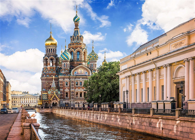 Санкт-Петербург ужесточает ограничения по COVID-19