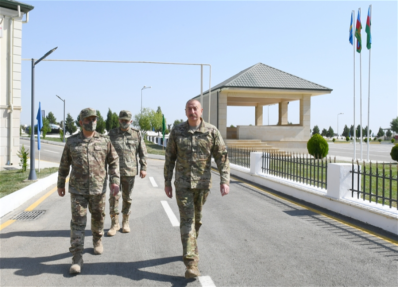 Ильхам Алиев посетил новый военный городок ВВС Азербайджана - ФОТО - ВИДЕО