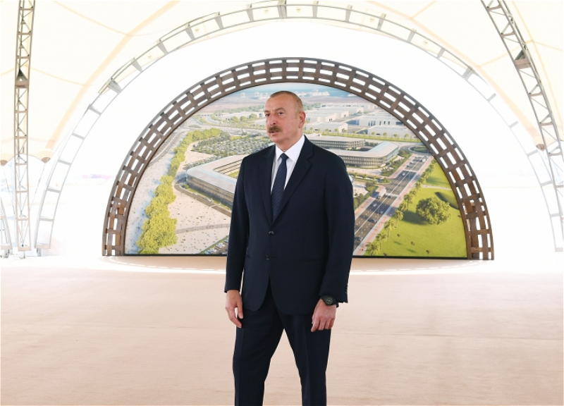 Ильхам Алиев поручил дипмиссиям Азербайджана информировать инвесторов о создании Алятской СЭЗ