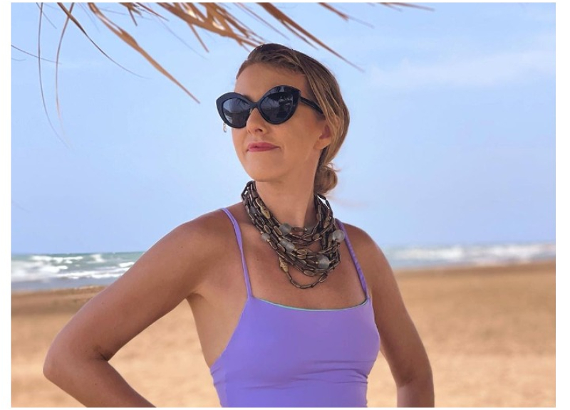 Ксения Собчак открыла пляжный сезон в Баку - ФОТО