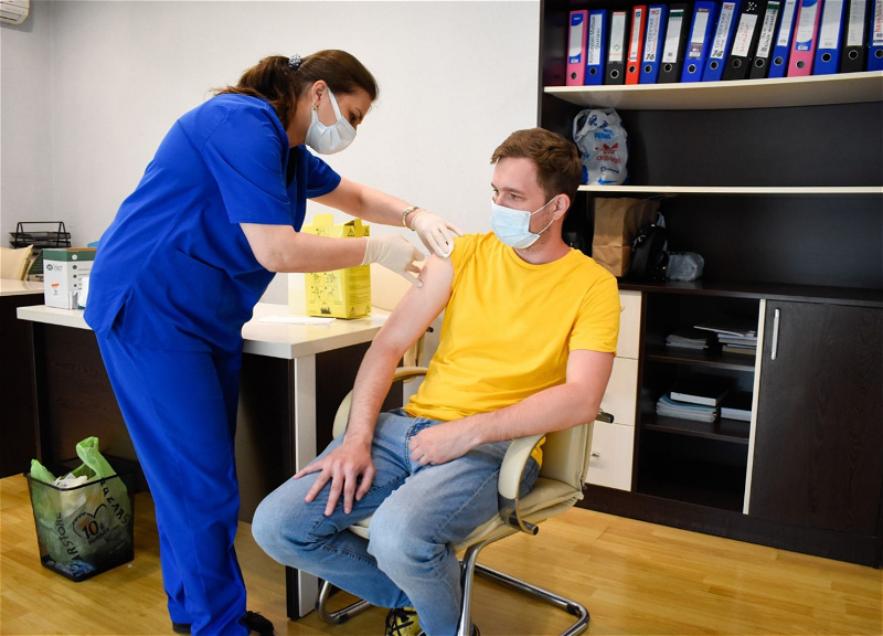 Азербайджан лидирует в СНГ по числу вакцинированных от COVID-19 – ФОТО