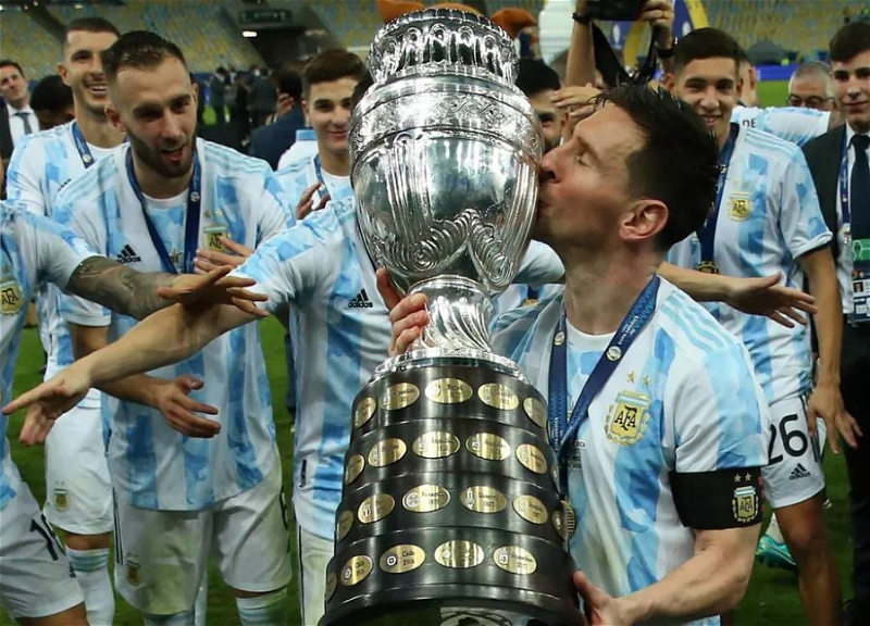 Месси посвятил победу в Кубке Америки 45 миллионам аргентинцев и Марадоне