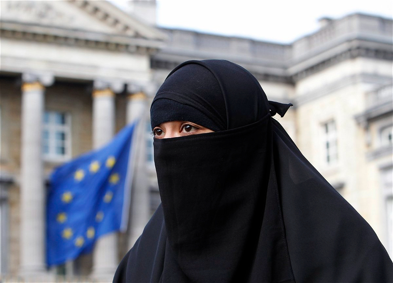 В ЕС допустили запреты на ношение хиджабов