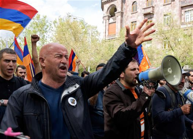 В Иреване задержаны активисты оппозиции, протестующие против «желания Европы купить Армению»