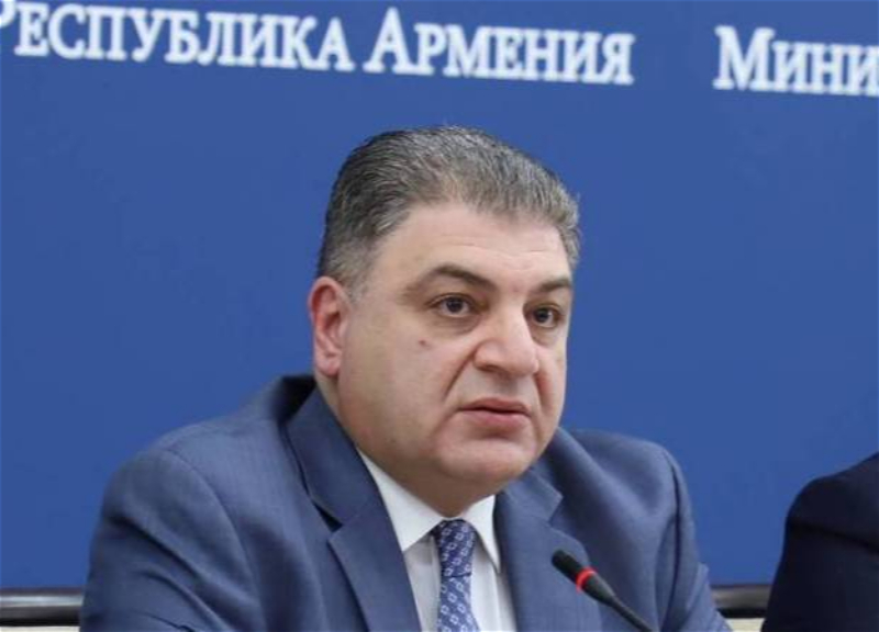Пашинян уволил Ваагна Меликяна с должности генсека МИД Армении