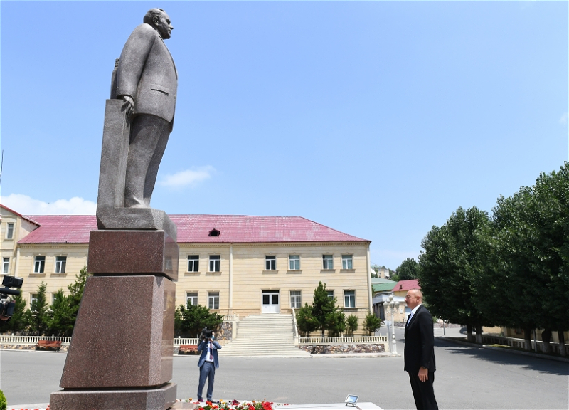 Ильхам Алиев прибыл в Дашкесан - ФОТО